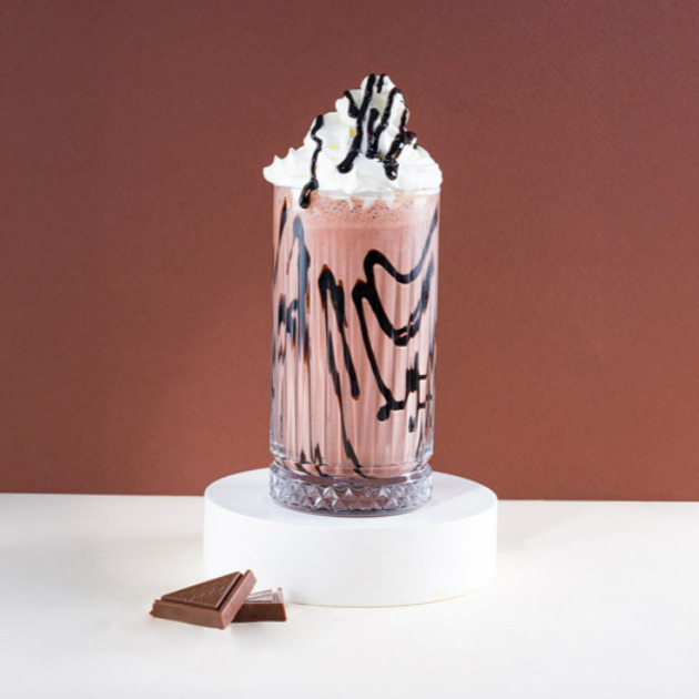 Çikolatalı Milkshake (44,5 cl)