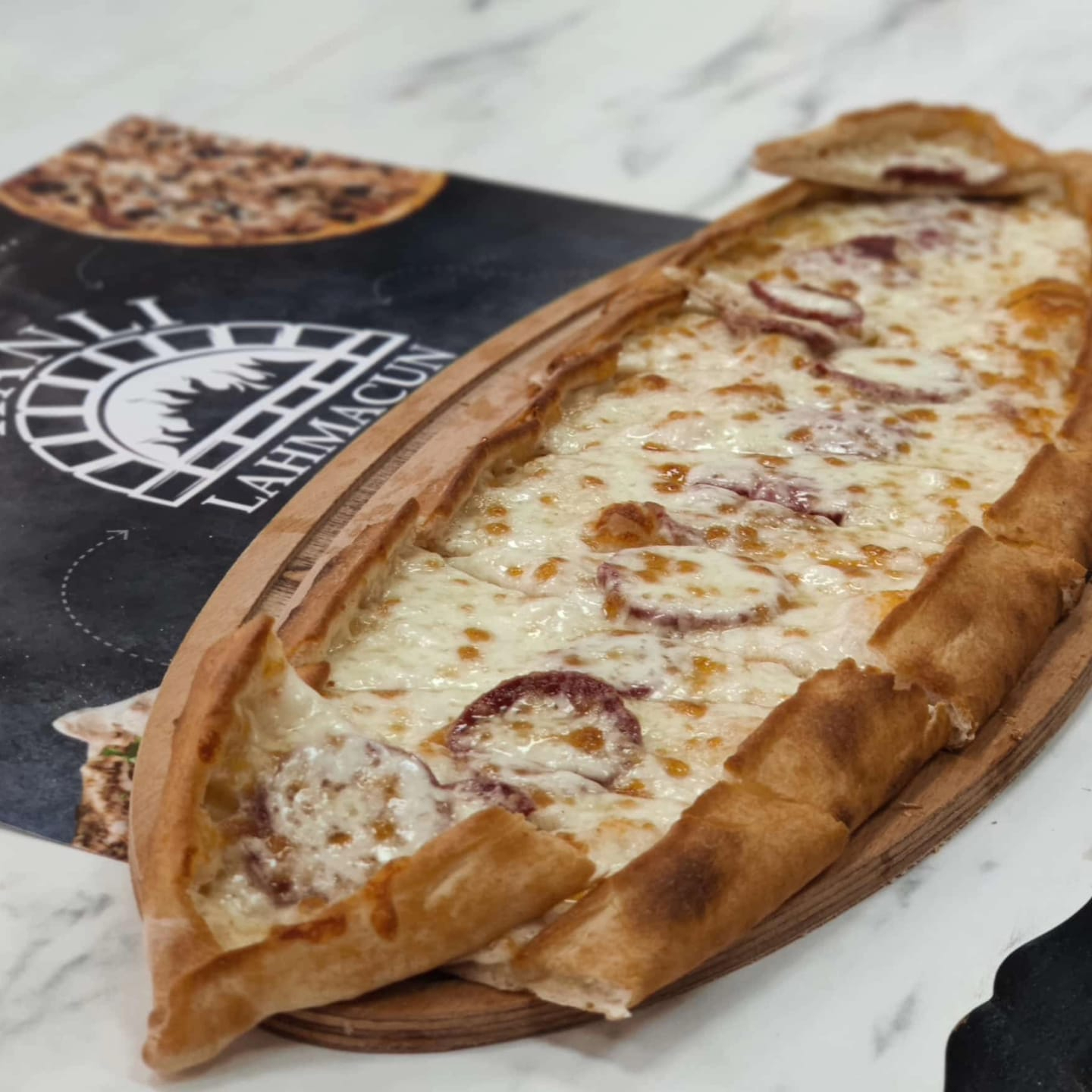 Kaşarlı Pide