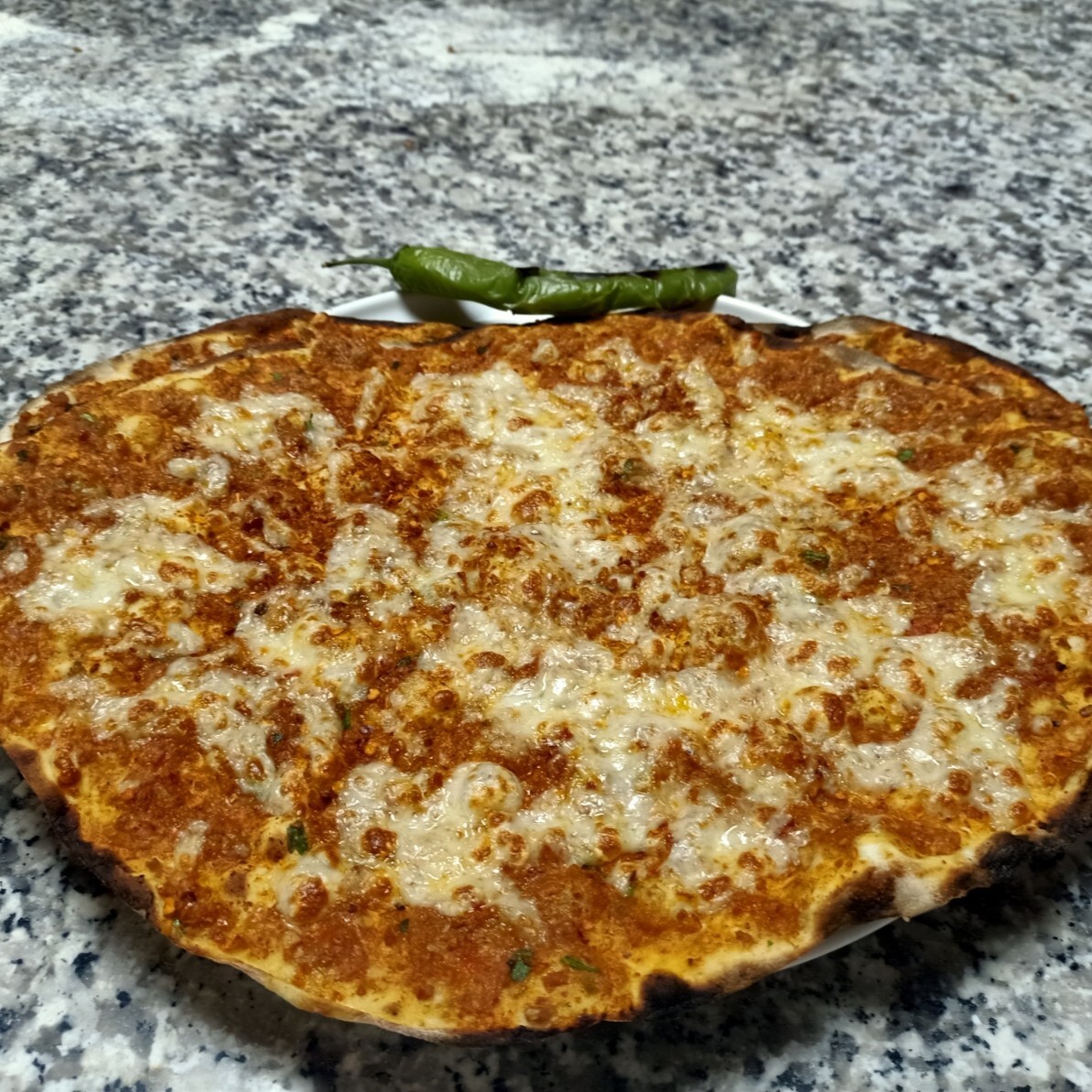 Kaşarlı Lahmacun