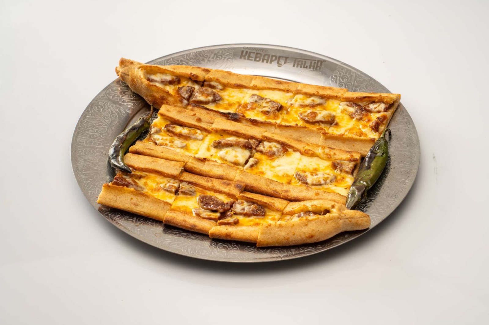 Sucuklu Kaşarlı Pide