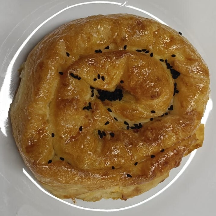 ISPANAKLI GÜL BÖREĞİ
