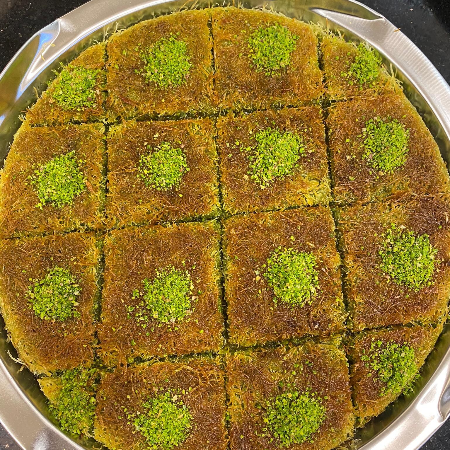 Fıstıklı Künefe (Büyük Boy)