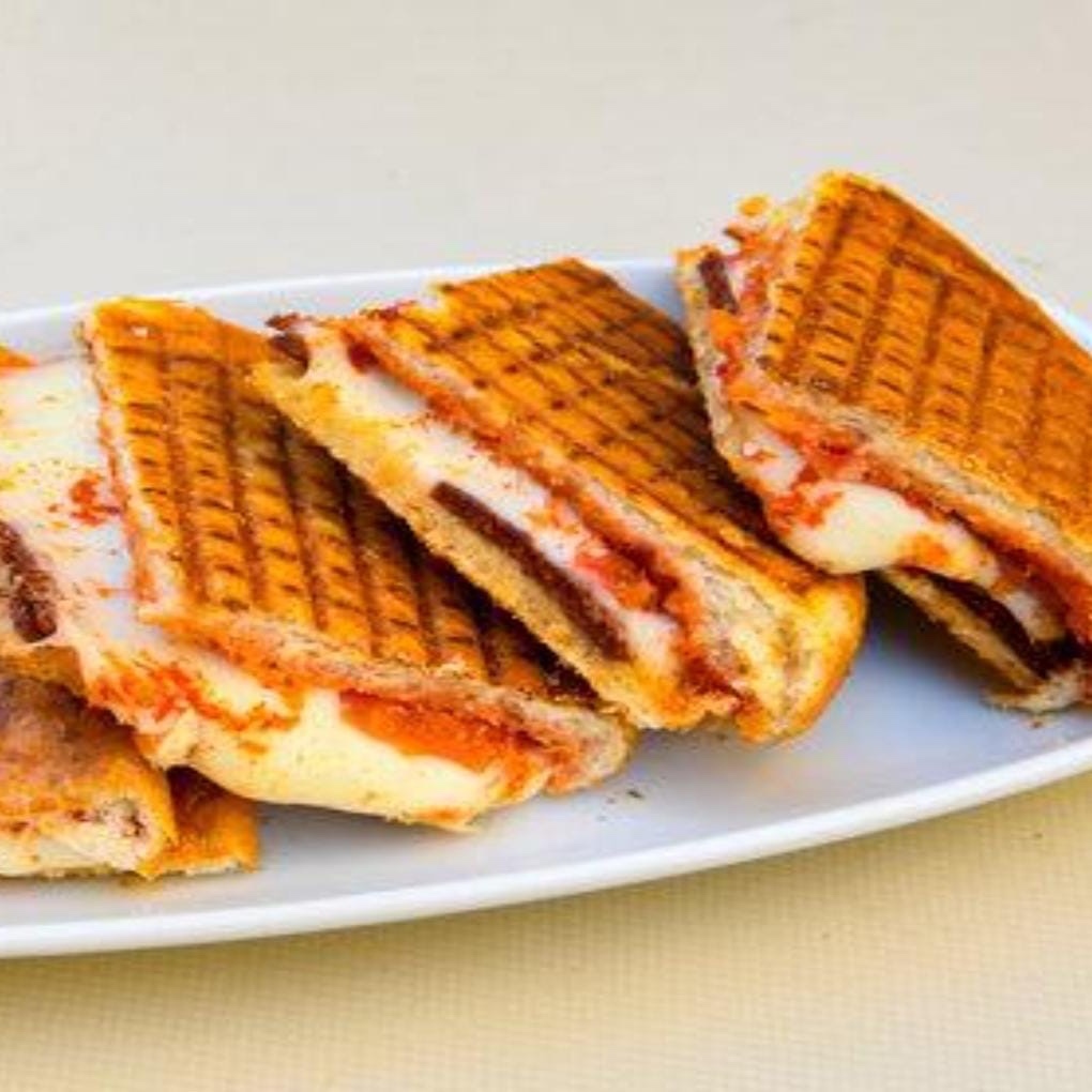 Bazlama Karışık Tost
