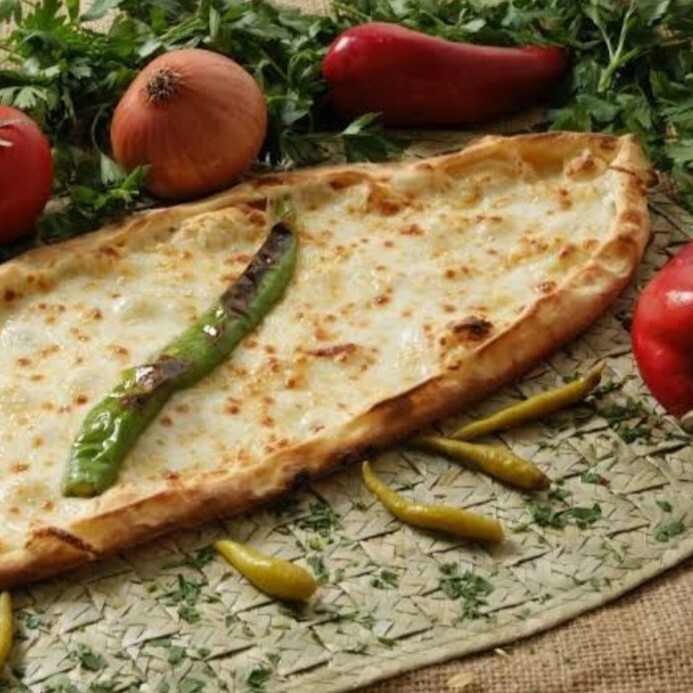 KAŞARLI PİDE + AYRAN(HEDİYE)