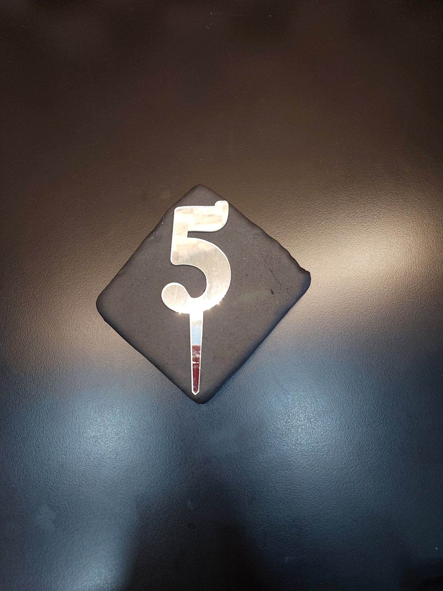 5 Rakamı Gümüş Pleksi