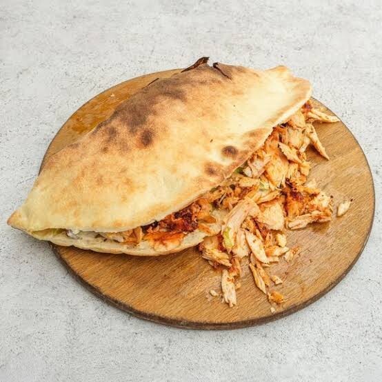 Tavuk Dönerli Pita + pepsi 250ml İçecek