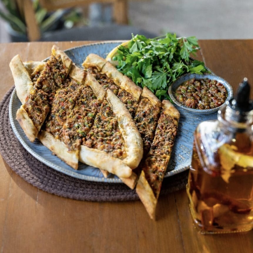 Vegan Kıymalı Pide