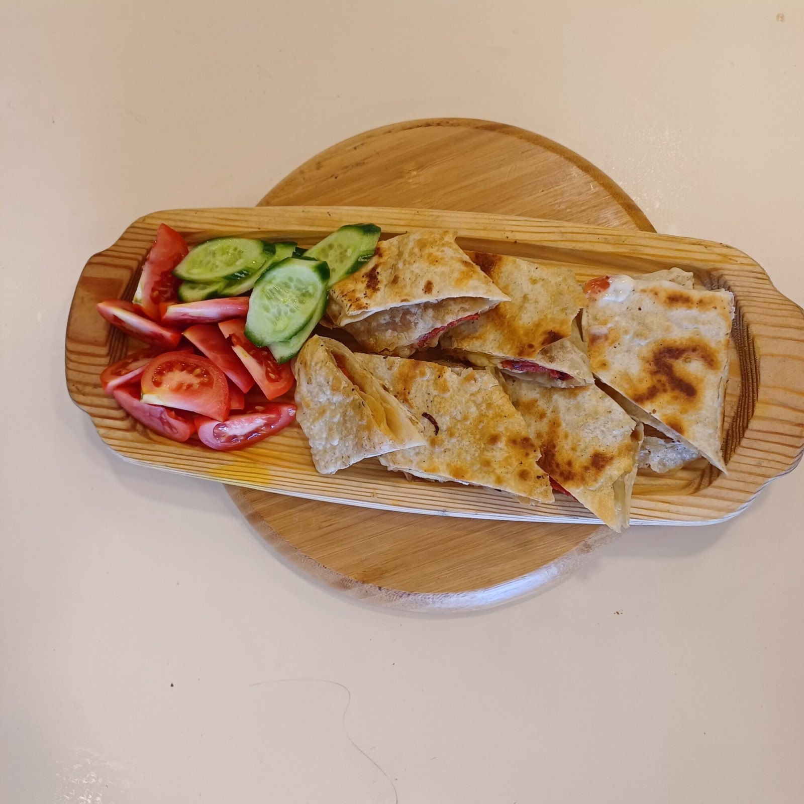 kaşarlı sucuklu Gözleme