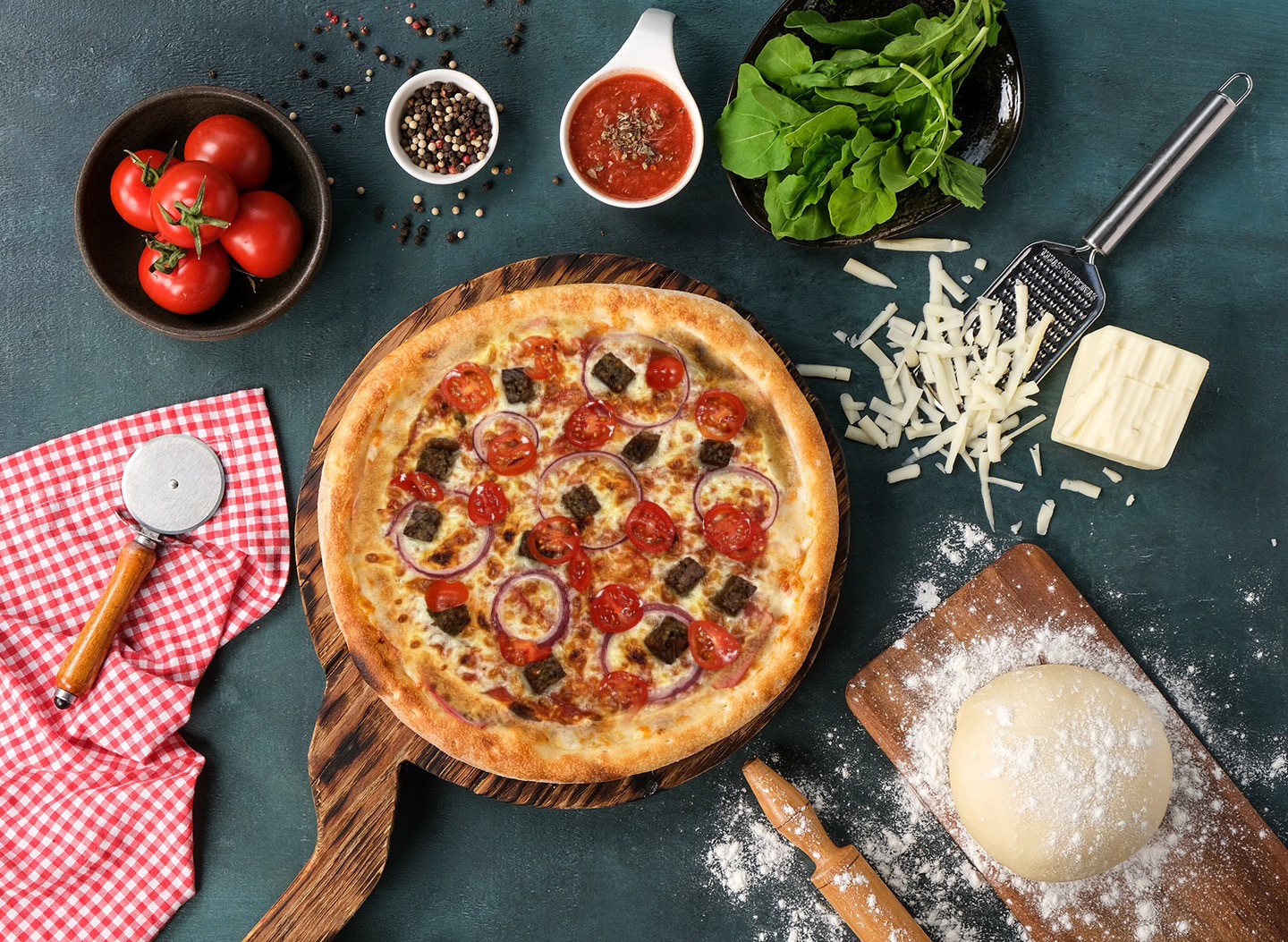 Kavurmalı Pizza (Orta)