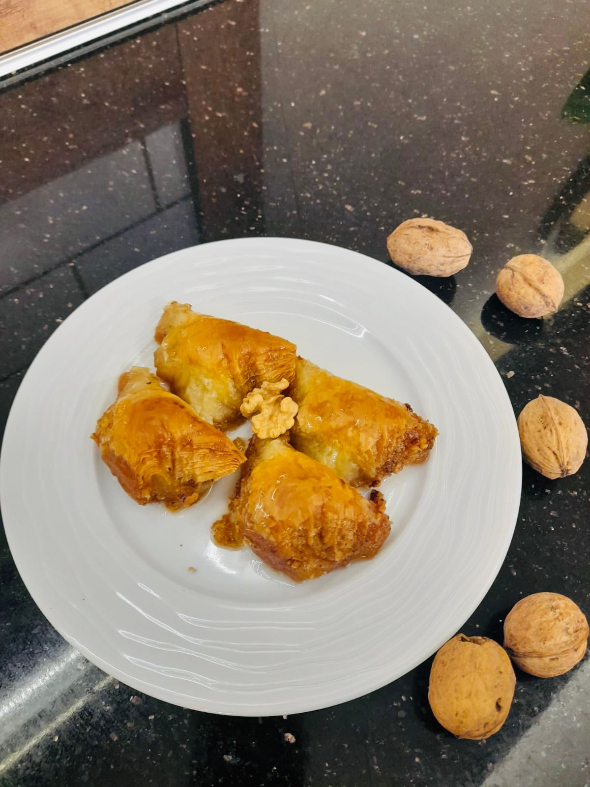 Cevizli Şöbiyet Baklava (1 Kg.)