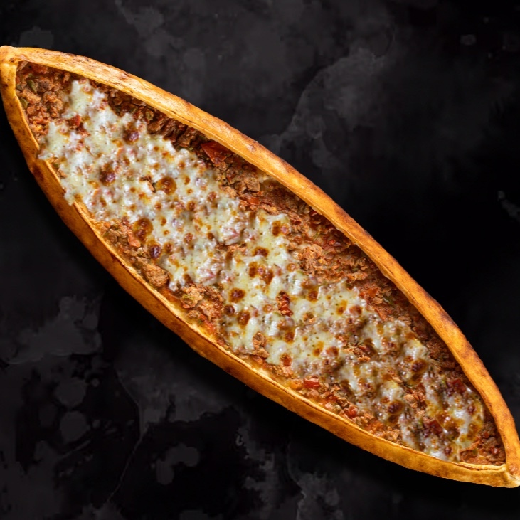 Kuşbaşılı Kaşarlı Pide