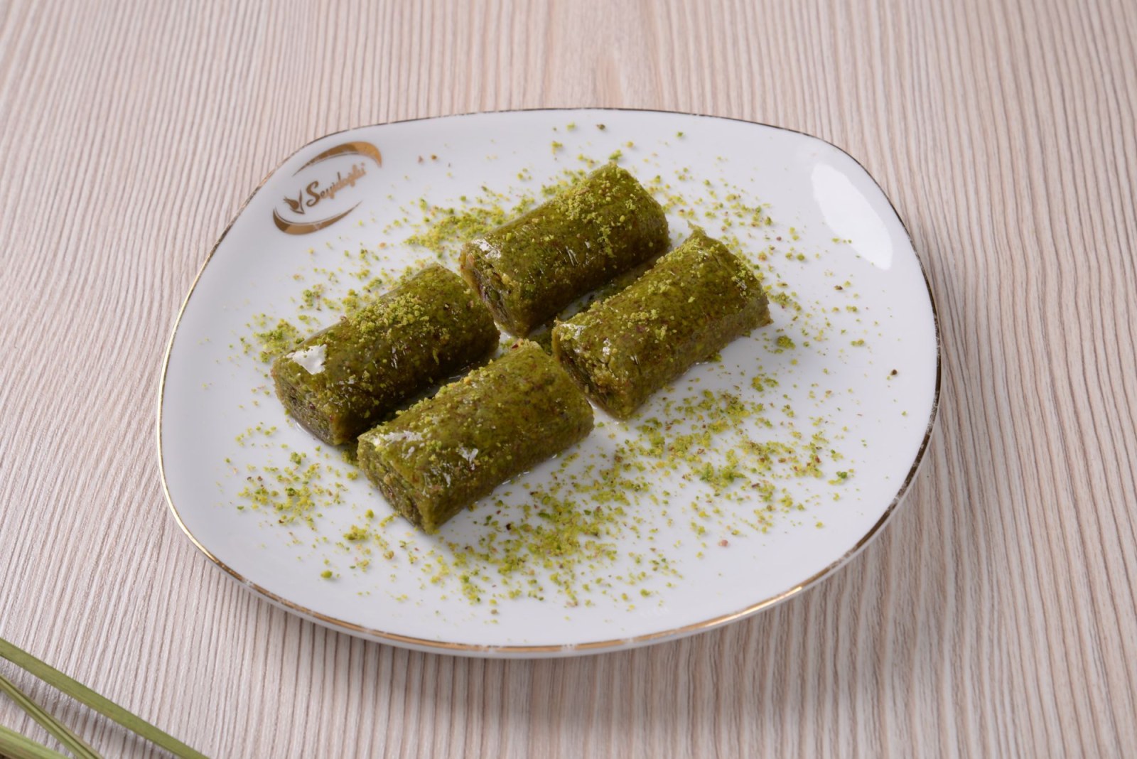 Fıstıklı Dürüm (1 kg.)