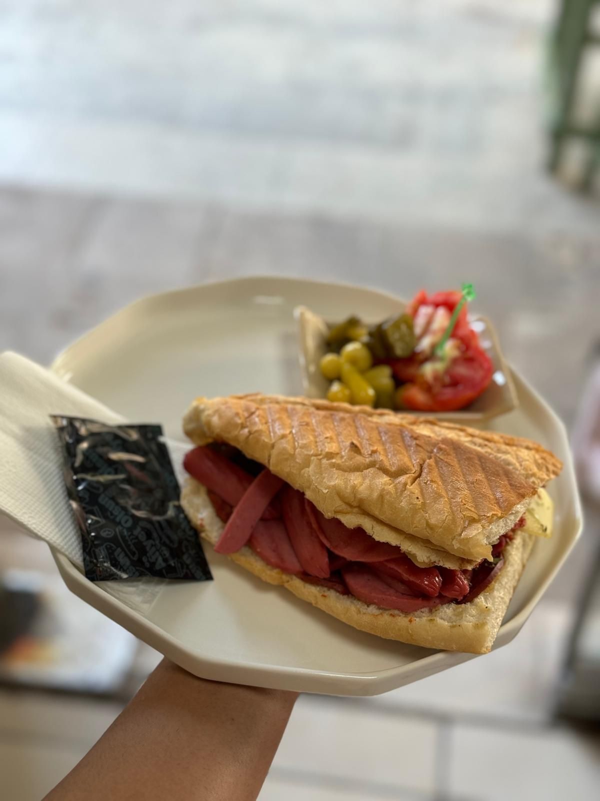 Sosisli Tost