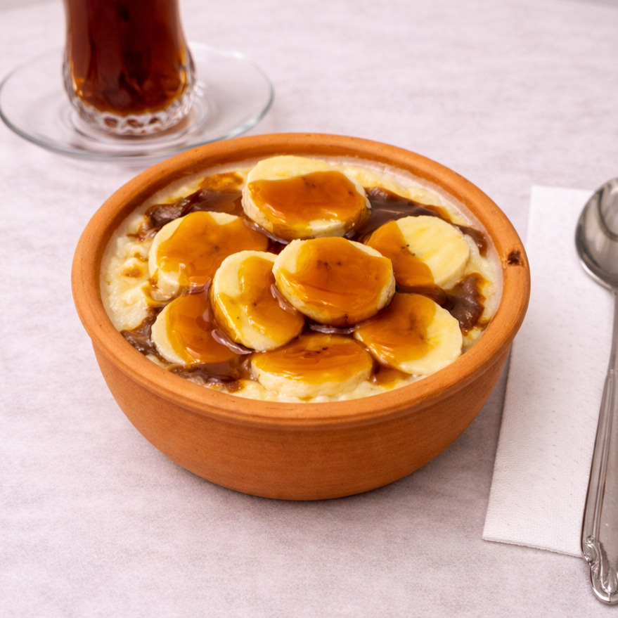 Hamsiköy Sütlacı Güveçte Karamel Soslu Muzlu