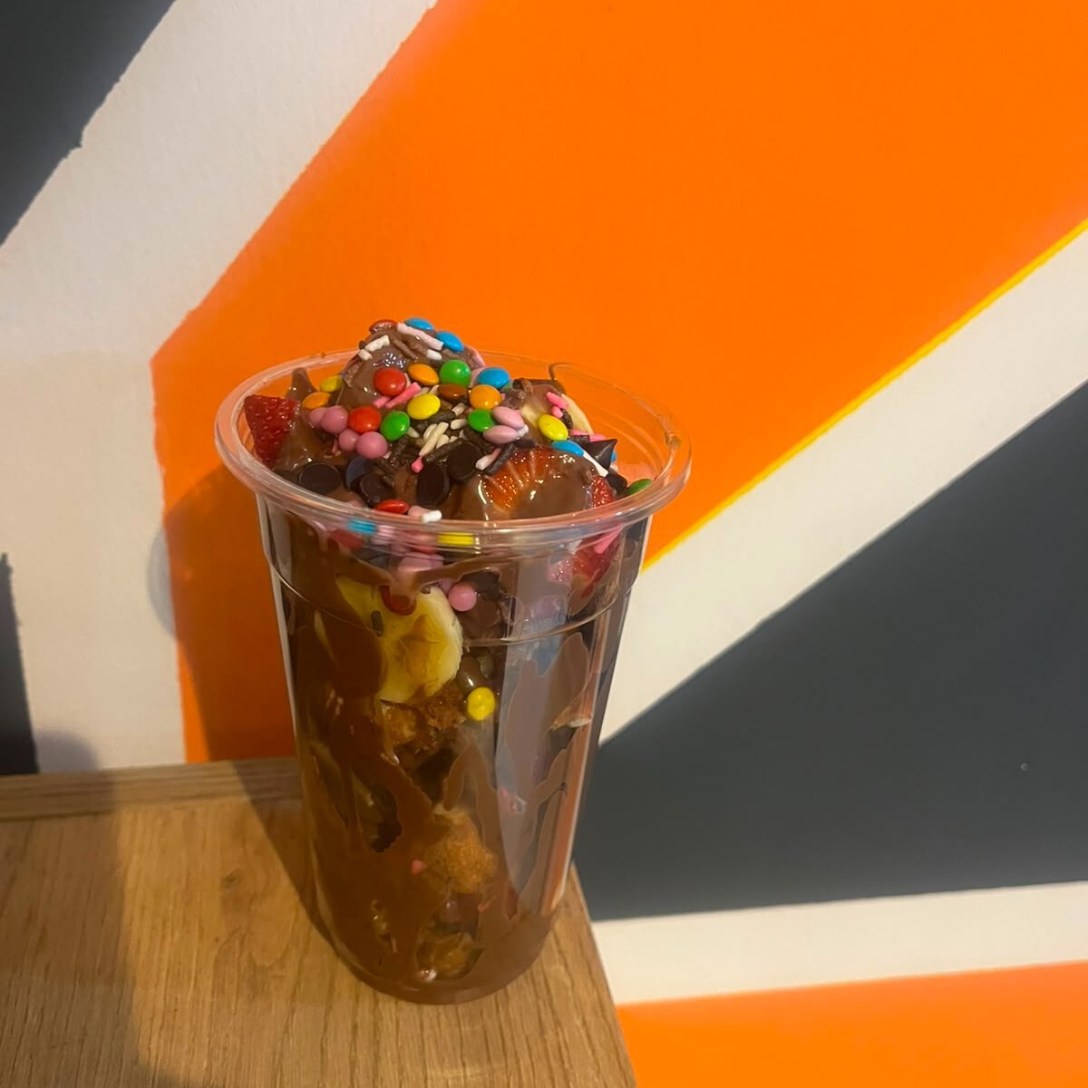 Klasik bardakta waffle