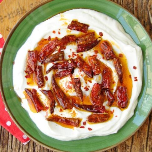 Atom Acılı Yoğurt 200 Gr