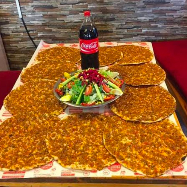 10 Adet Lahmacun +1 Lt Kola