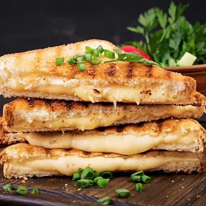 Çift Kaşarlı Tost