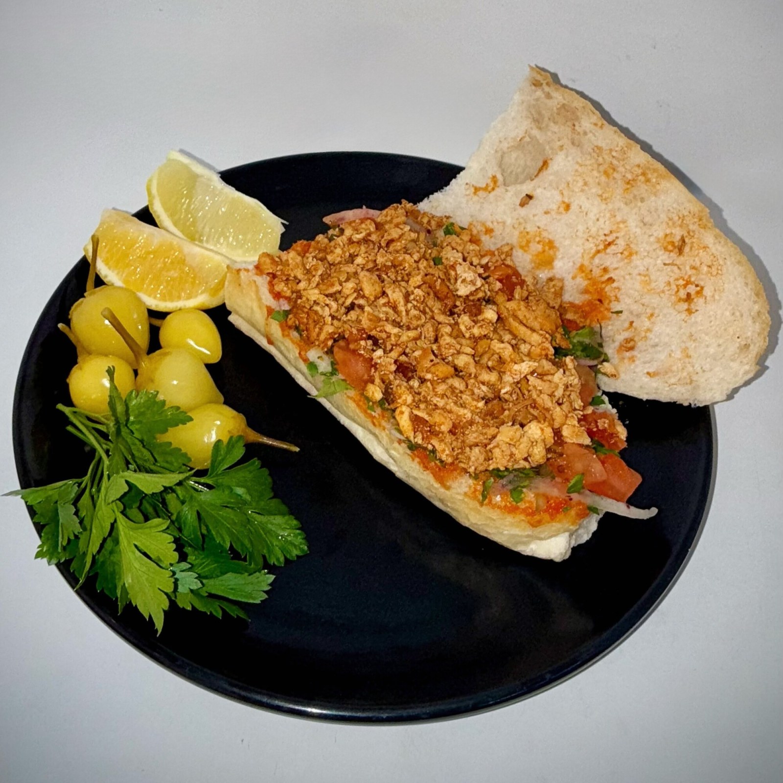 Çeyrek Ekmek Arası Tavuk Tantuni