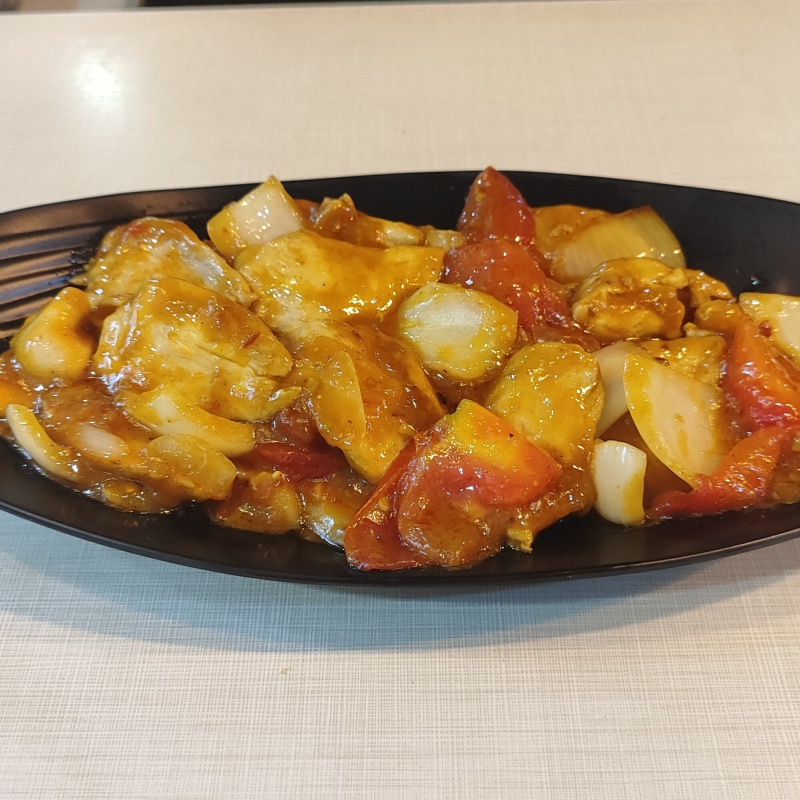 29. Köri Soslu Tavuk