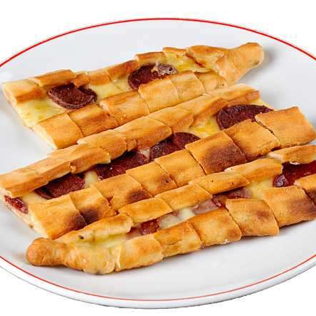 Sucuklu Pide