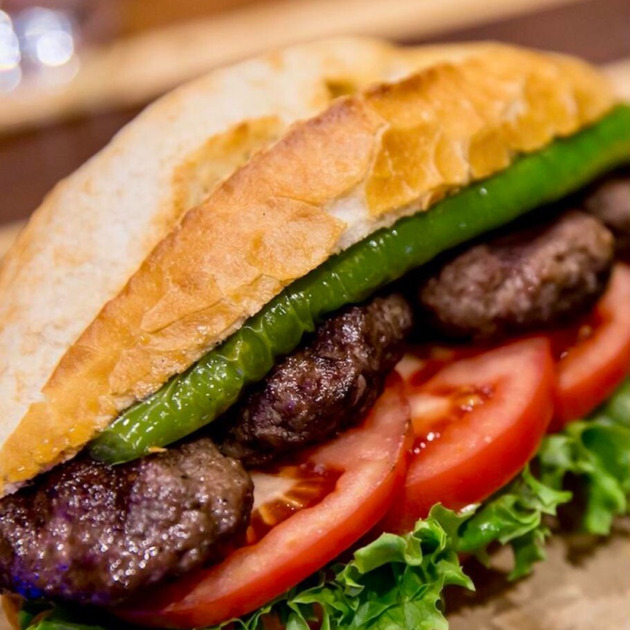 Bütün Ekmek Arası Köfte