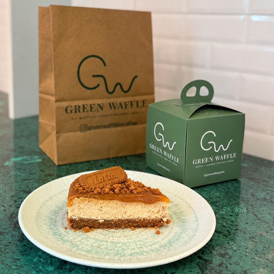 Green Cheesecake Lotuslu