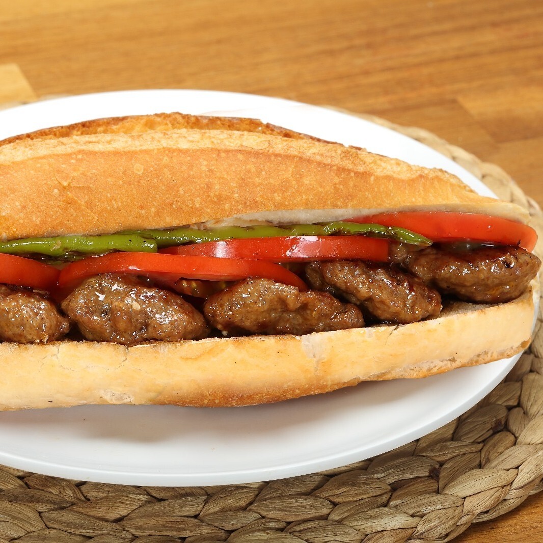 Ekmek Arası Izgara Köfte