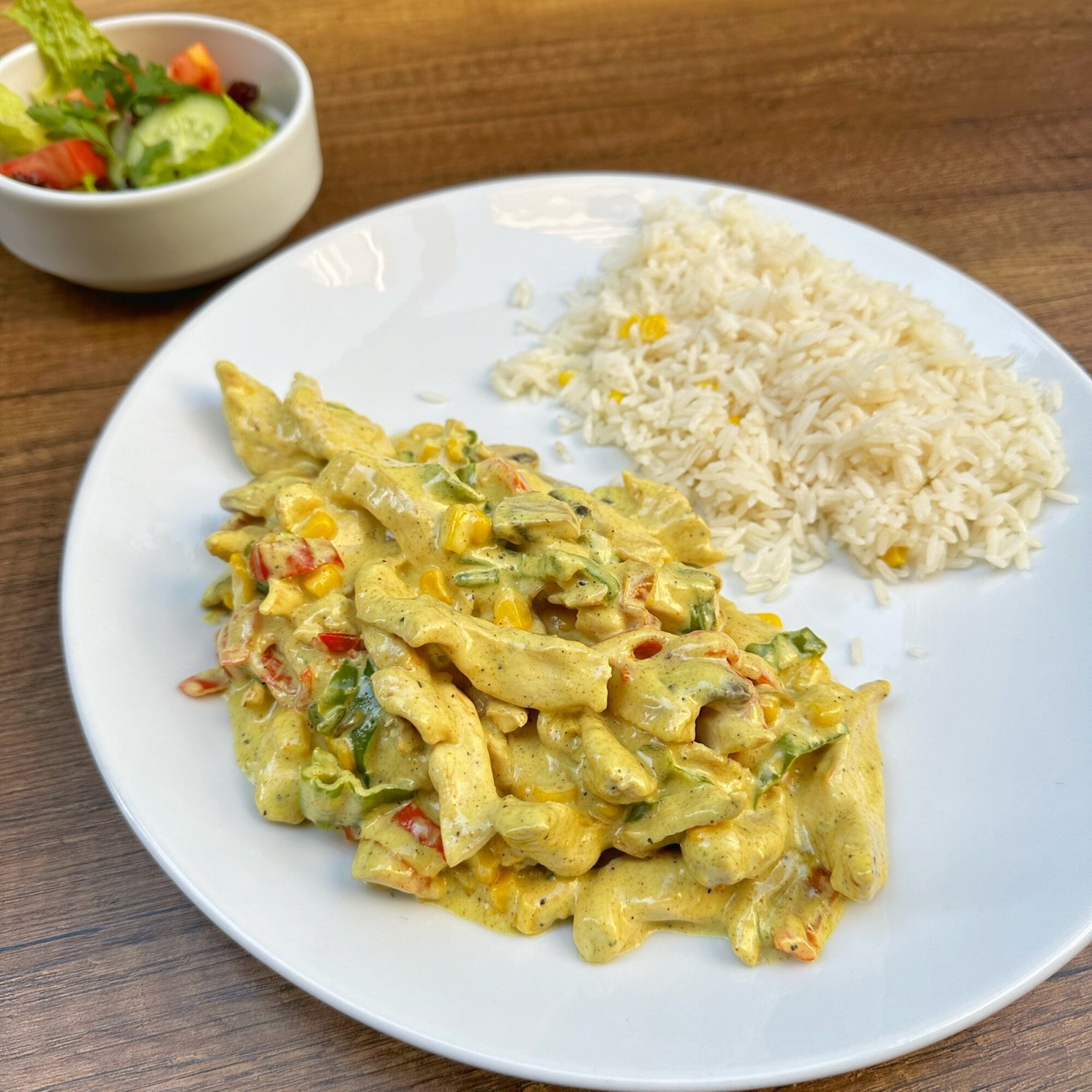 Köri Soslu Tavuk Mix
