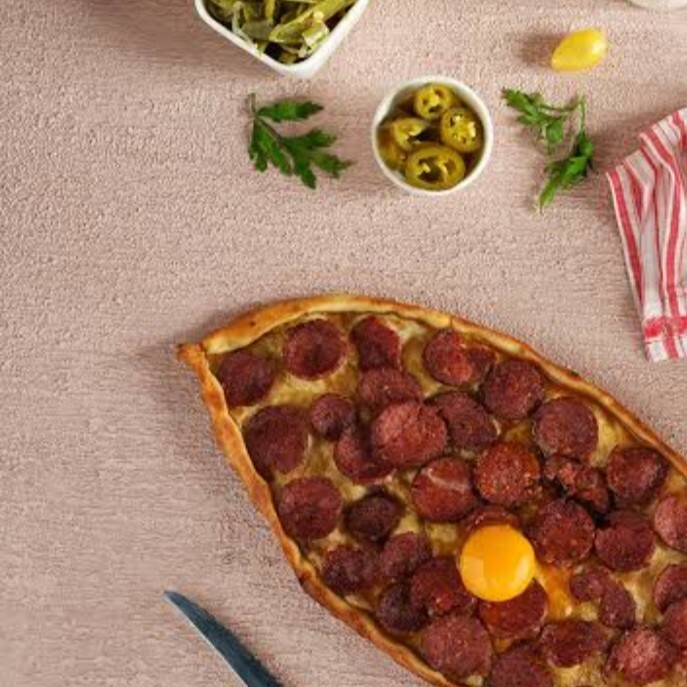 Sucuklu Pide - Nam-ı Değer Sucuk Pidesi Sofram Pideci Kalitesiyle