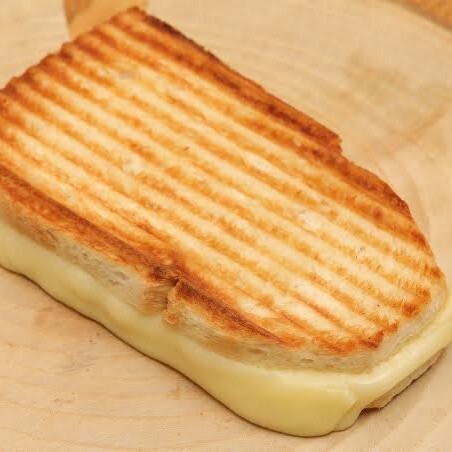 Çift Kaşarlı Tost