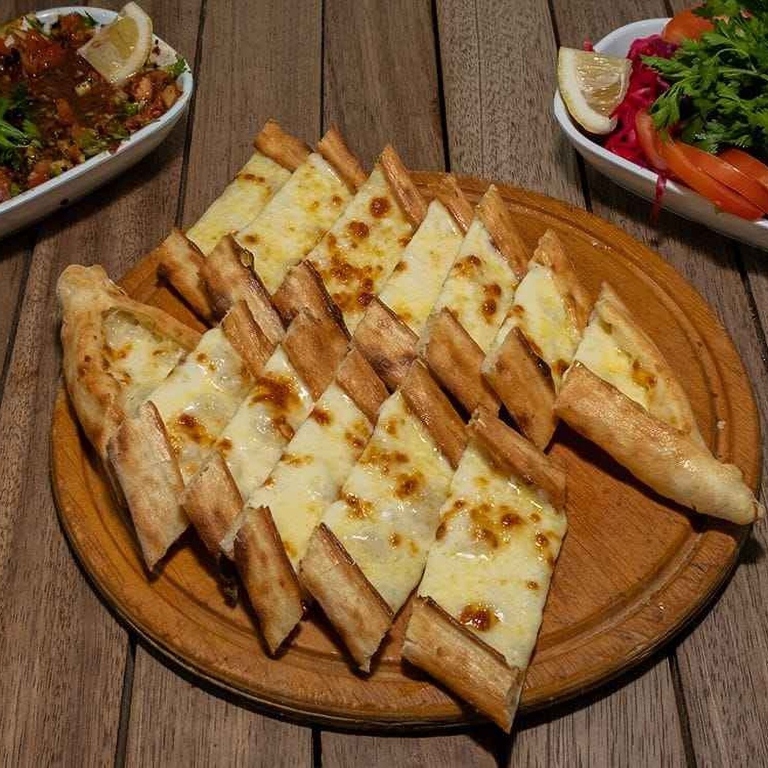 Kaşarlı Yumurtalı Pide