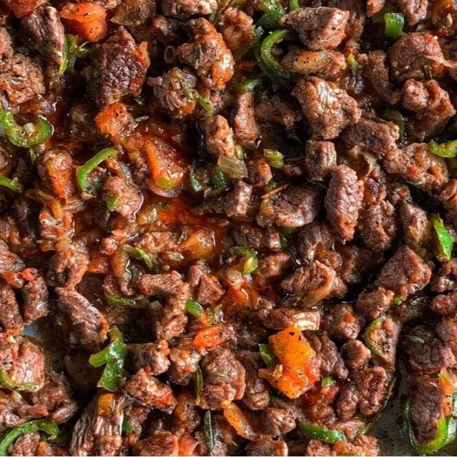 Et Sac Kavurma Pilav Üstü