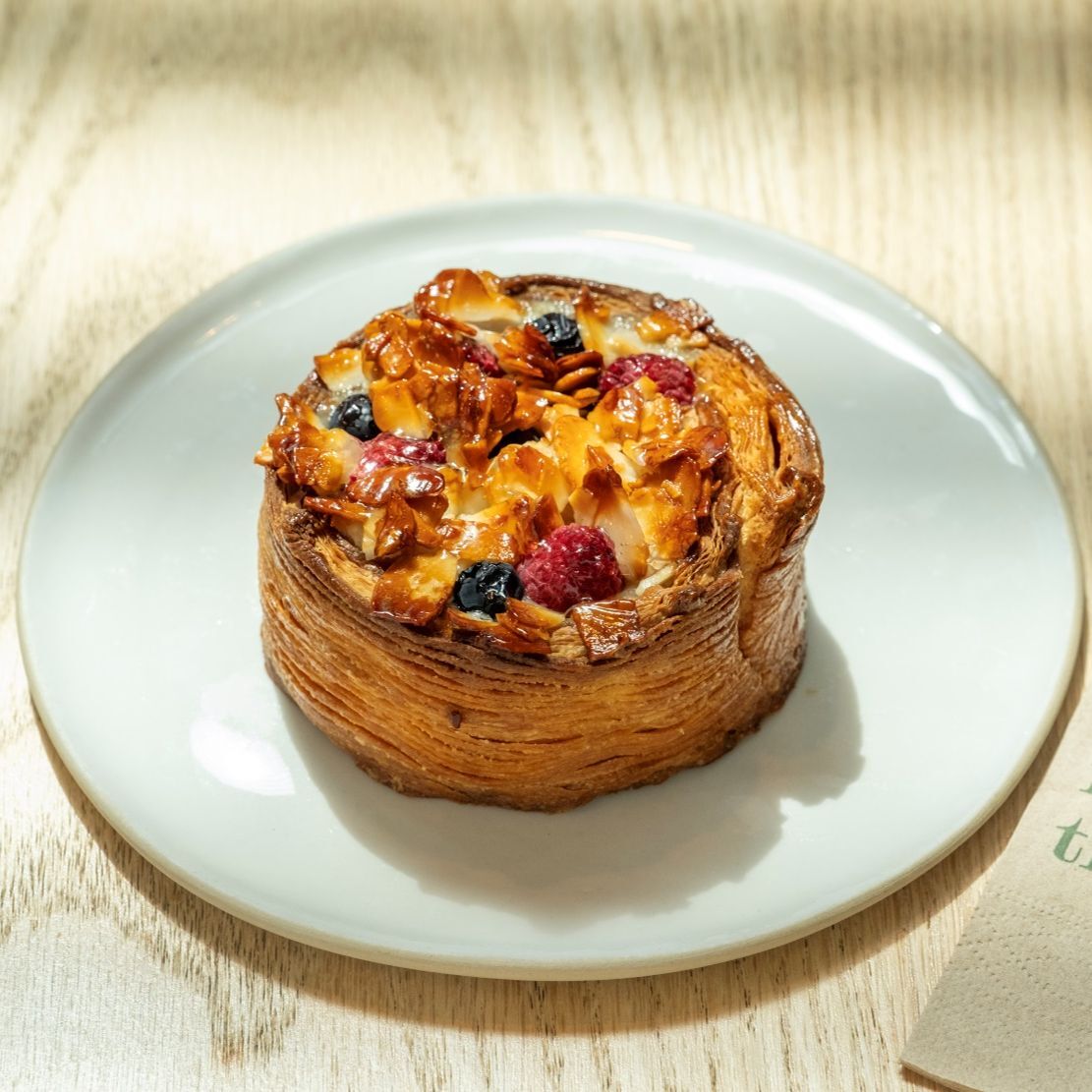 Frambuazlı & Yaban Mersinli Clafoutis