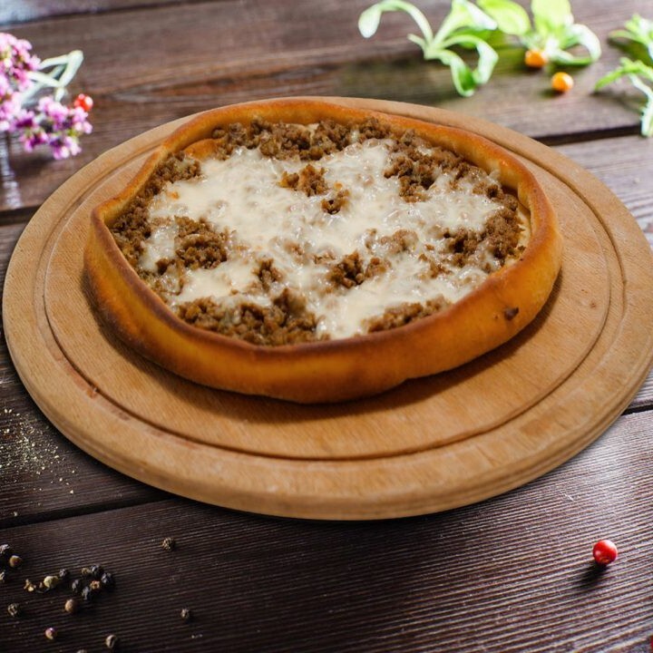 Kavurmalı Kaşarlı Pide