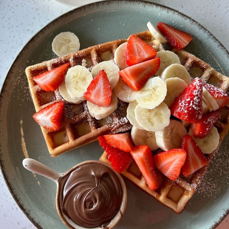 Muzlu Çilekli Waffle