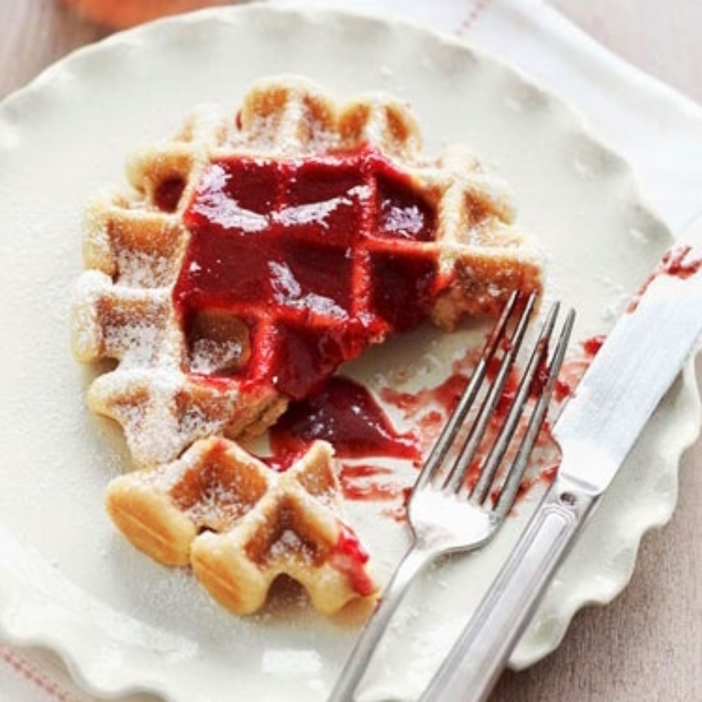 Çilek Reçelli Waffle