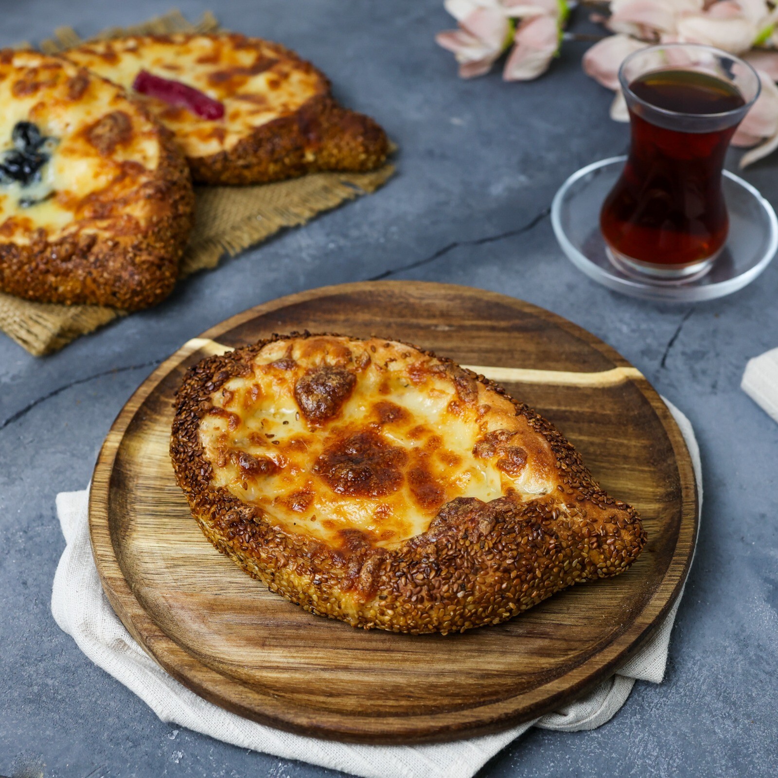 Kaşarlı Simit