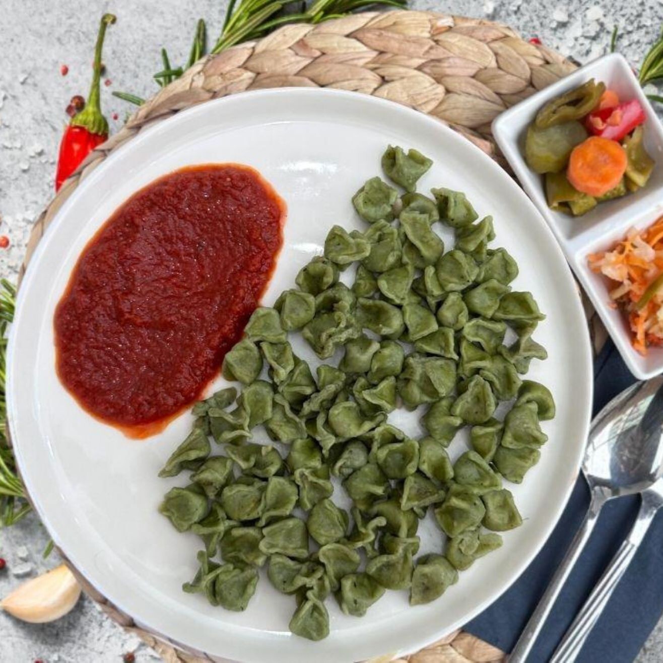 Ispanaklı Vegan Bohça Haşlama Mantı