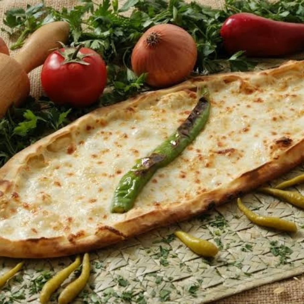 Kaşarlı Pide