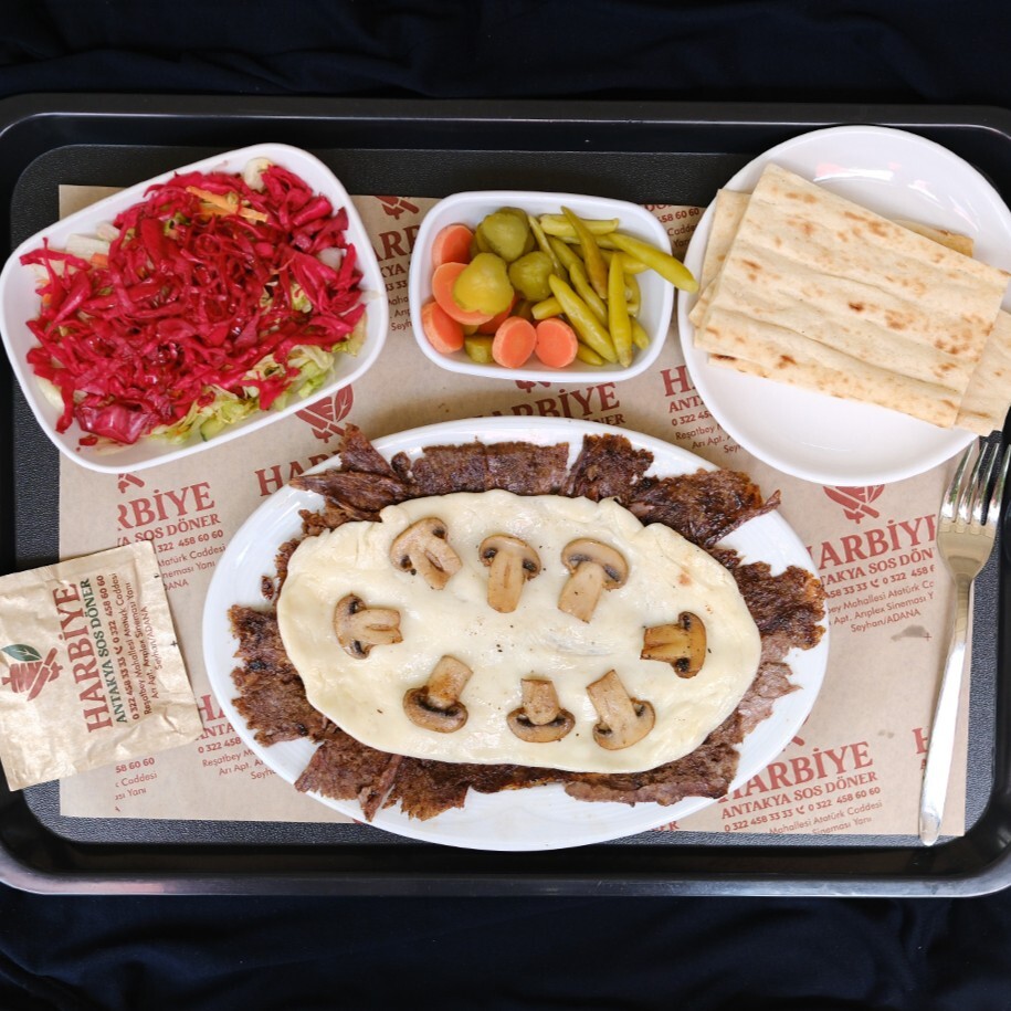Et Servis (Kaşarlı, Mantarlı)