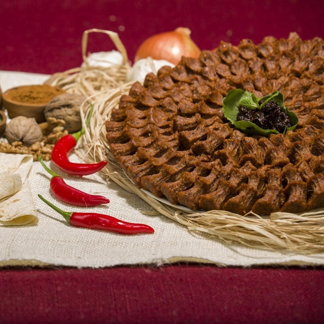 ACILI ÇİĞ KÖFTE 1 KG