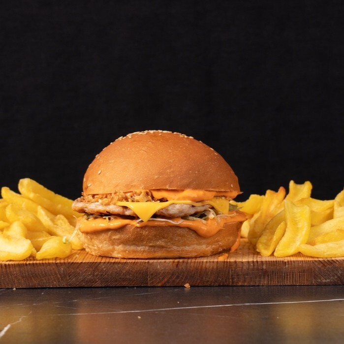 Duble Tavuk köfteli Mushroom burger
