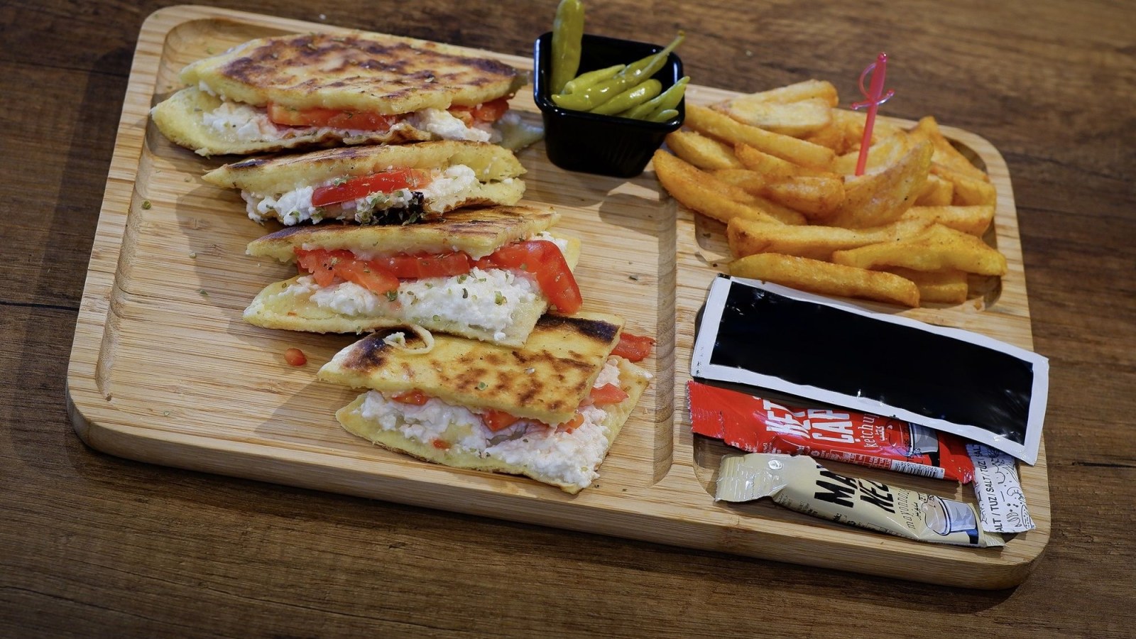Beyaz Peynirli Tost
