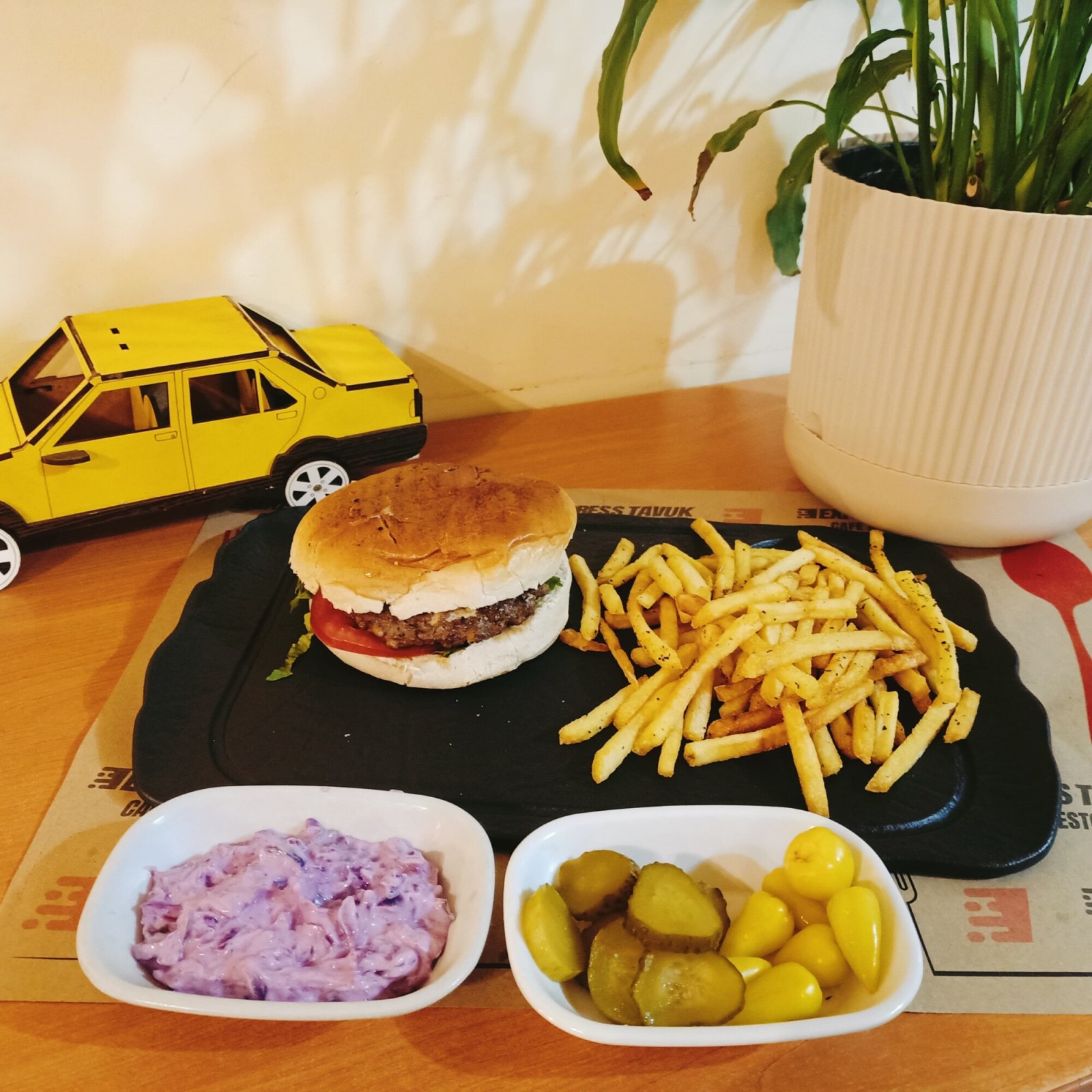 Tavuk Burger Menü