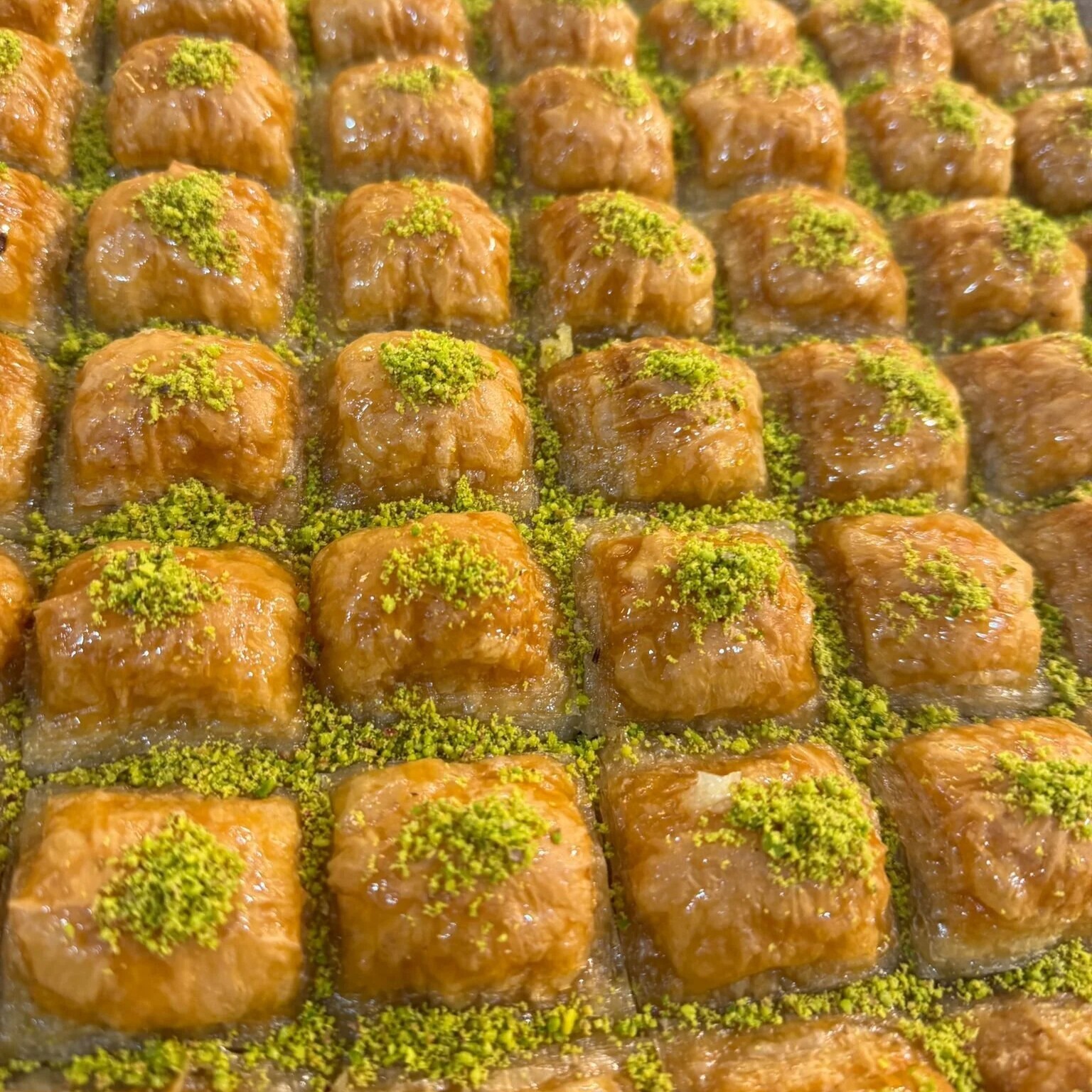 Fıstıklı Kare Baklava (1 kg)