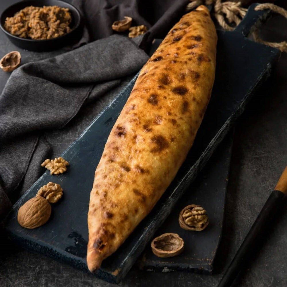 Cevizli Kıymalı Pide
