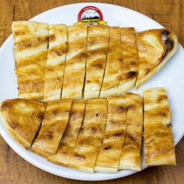 Kıymalı Kır Pidesi