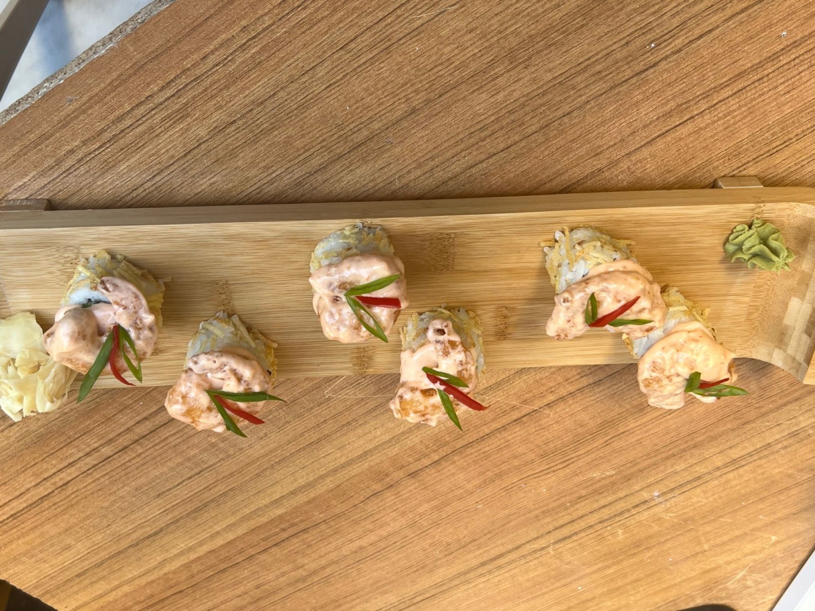 Myo Special Roll (6 Pcs.)