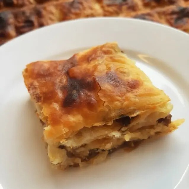 Patatesli Kıymalı Tepsi Böreği (1 kg.)